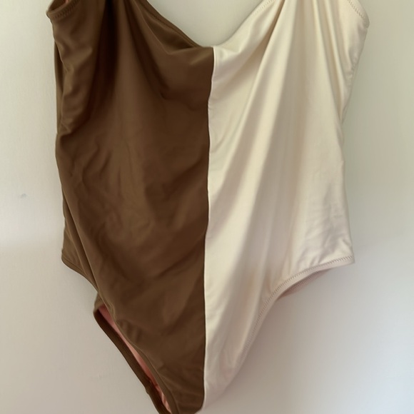 Madewell Second Wave Square-Neck Tank One-Piece Swimsuit in Colorblock - Picture 2 of 4